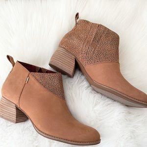 Toms Cheetah Print Ankle Booties